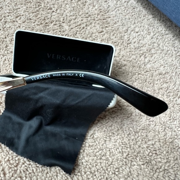 VERSACE MEDUSA VISOR SUNGLASSES - Picture 4 of 7